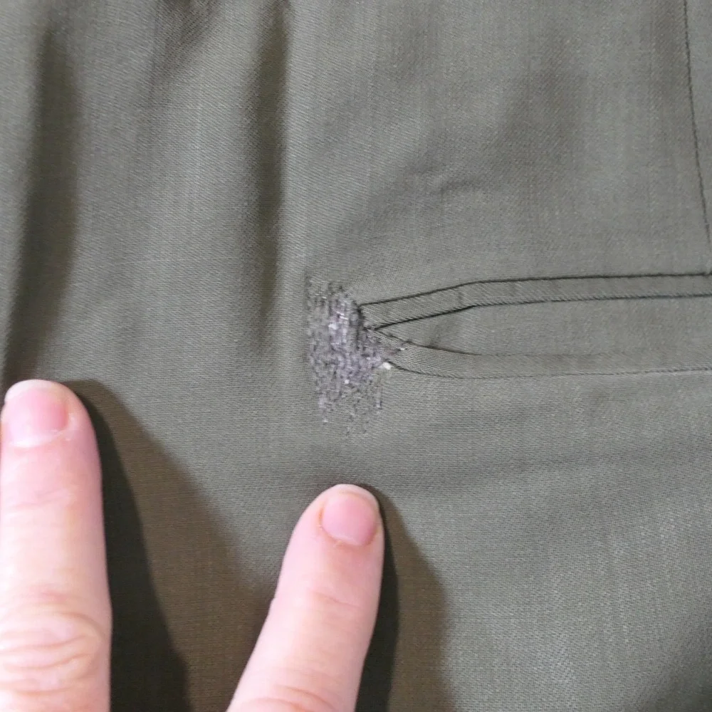 Oleg Cassini Mens Suit 43R Olive Green Wool Pleated Pants Dark Academia Earthy